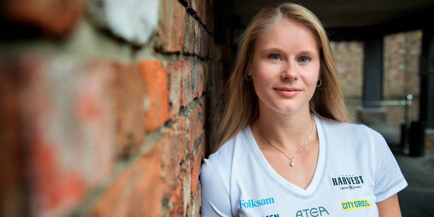 Stavhopparen Michaela Meijer inför friidrotts-VM i London.