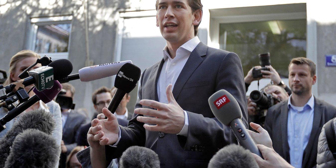 ÖVP-ledare Sebastian Kurz har nu förklarat sig som valvinnare i Österrike.